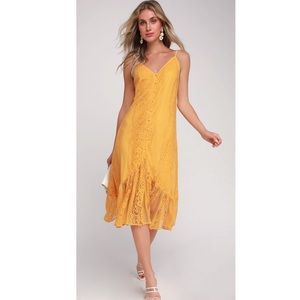 Lulu’s Zaharia Yellow Midi Lace Dress
